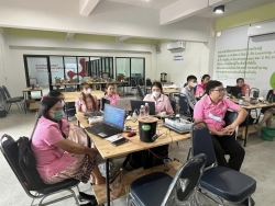 20230927032042.jpg - การอบรม Meaningful Project ครั้งที่ 3 ให้กับตัวแทนคณะครู ที่เป็น Facitator ของโรงเรียนบ้านสันกำแพง ณ ห้องปฏิบัติการ Opportunity Space by Dr.Thaksin Shinawatra | https://www.bsk.ac.th/new
