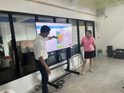 20230927032037.jpg - การอบรม Meaningful Project ครั้งที่ 3 ให้กับตัวแทนคณะครู ที่เป็น Facitator ของโรงเรียนบ้านสันกำแพง ณ ห้องปฏิบัติการ Opportunity Space by Dr.Thaksin Shinawatra | https://www.bsk.ac.th/new